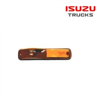 ISUZU MERKI LAMPI DYR SÍÐA FENDER RH 1-86830010